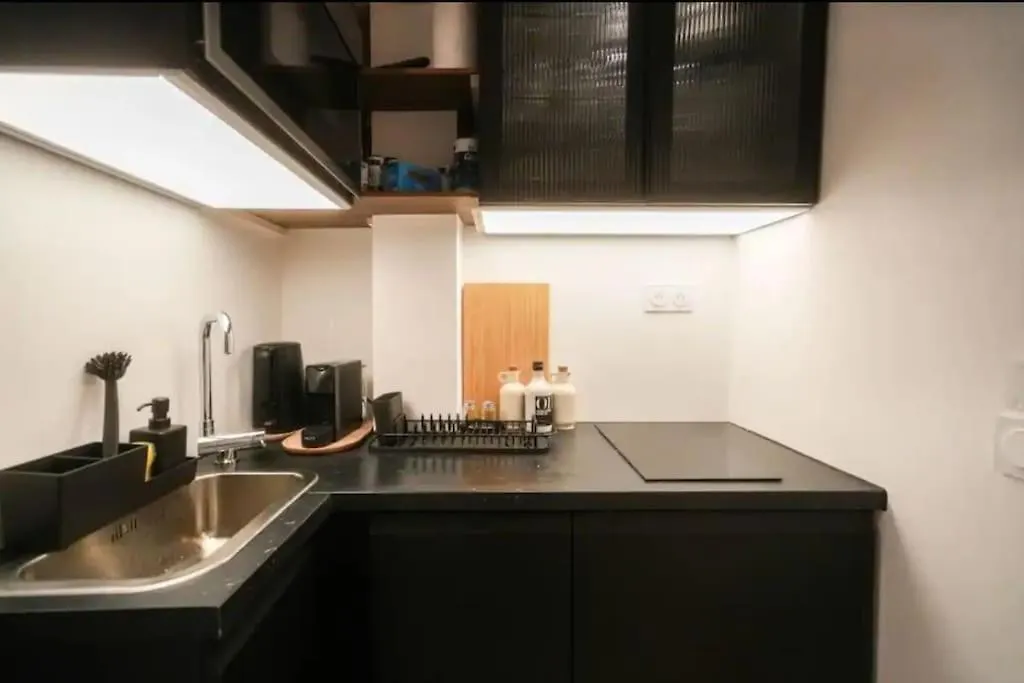 Appartement Parisien Chic & Cosy Mbka Apartment